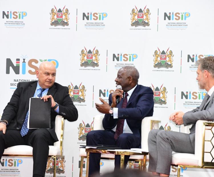 Dr James Mwangi